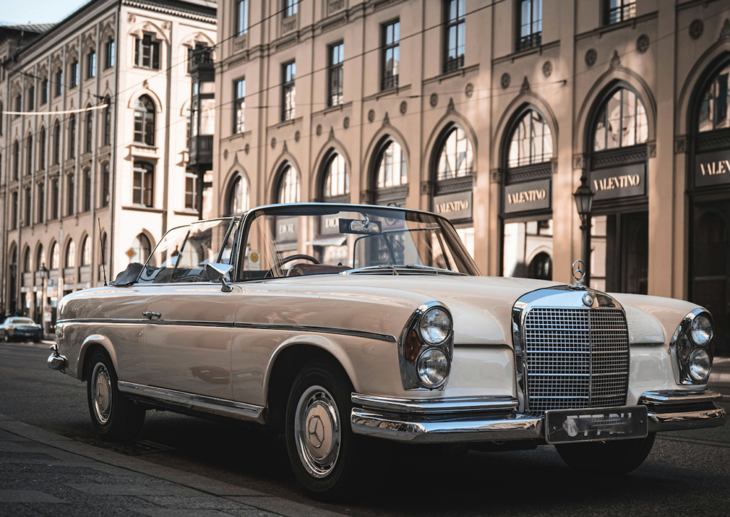 Mercedes_Cabrio_4-Sitzer